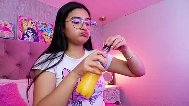 laurenelove online show from 02/22/26, 04:15