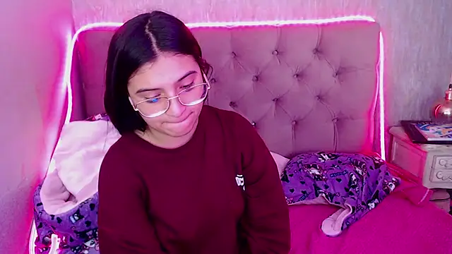 laurenelove online show from 10/04/25, 12:01