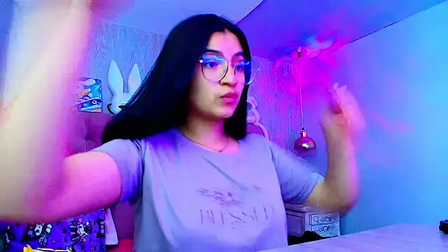 laurenelove online show from 11/28/25, 03:28