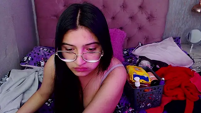 laurenelove online show from 09/10/25, 02:10