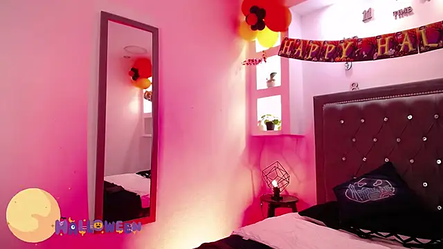 MelissaRhodes online show from 10/30/25, 08:39