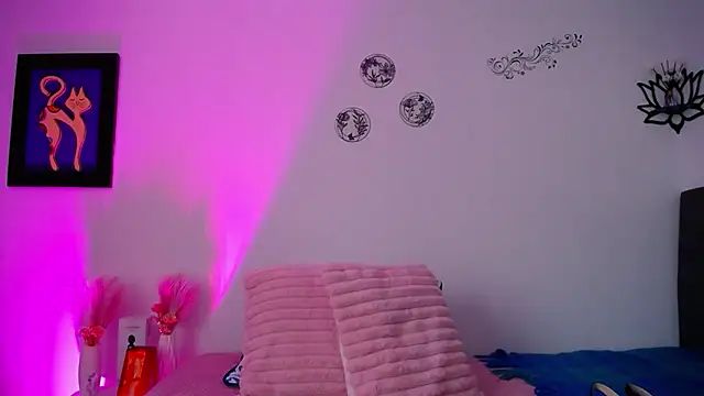Snapshot of MelissaRhodes chatting on 06/17/26, 11:09 MelissaRhodes online show from 06/17/26, 11:09