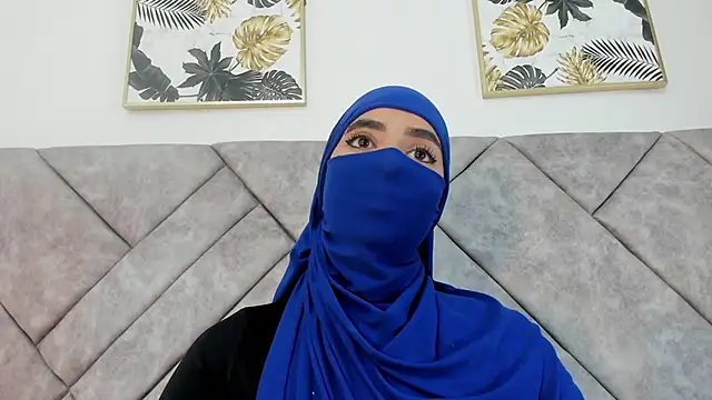 nayiraa  online show from 03/26/26, 08:07