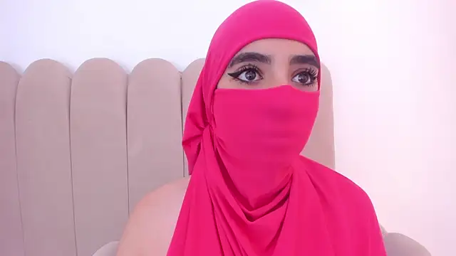 nayiraa  online show from 02/23/26, 06:41