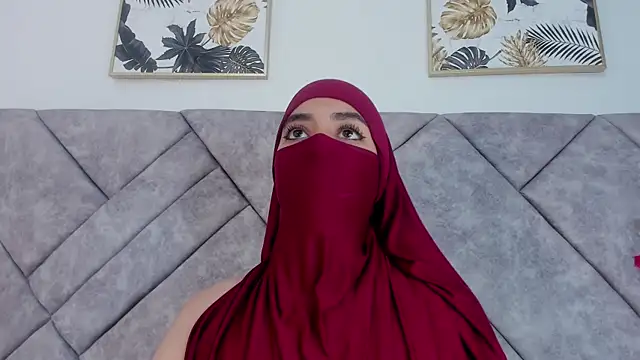 nayiraa  online show from 03/14/26, 06:47