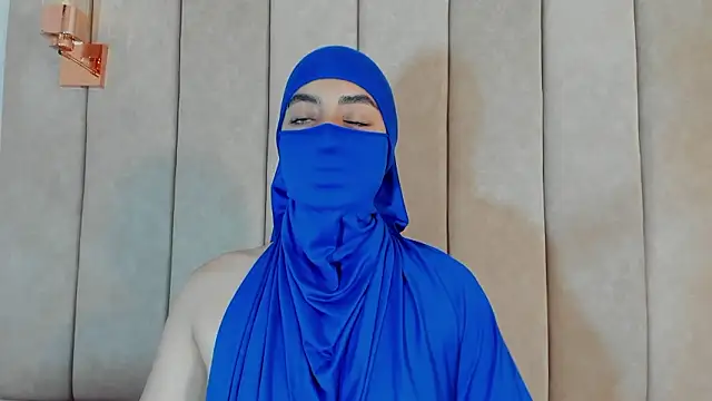 nayiraa  online show from 03/04/26, 09:22