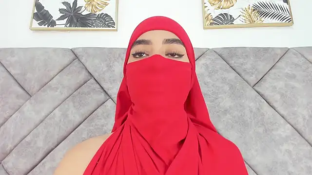 nayiraa  online show from 03/12/26, 07:40