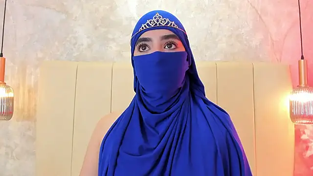 nayiraa  online show from 11/26/25, 11:54