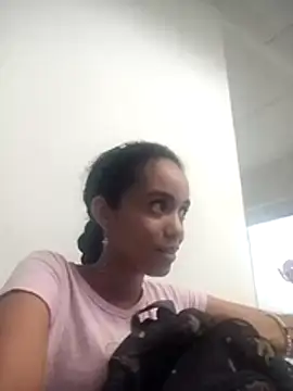 Snapshot of TerryGreenwood chatting on 12/20/25, 12:41 TerryGreenwood online show from 12/20/25, 12:41