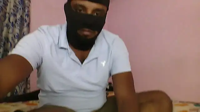 Snapshot of Latha1 chatting on 10/07/25, 05:36 Latha1 online show from 10/07/25, 05:36