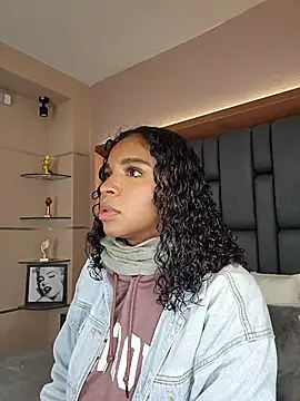 LisaMendez online show from 10/08/25, 04:03