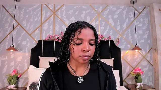 Snapshot of LisaMendez chatting on 05/03/26, 04:17 LisaMendez online show from 05/03/26, 04:17