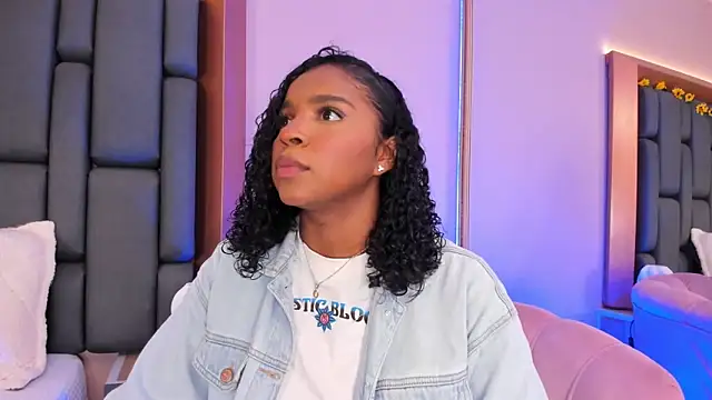 LisaMendez online show from 11/27/25, 11:05