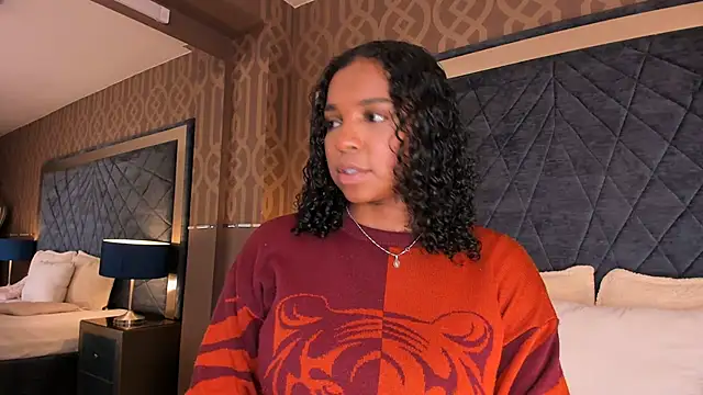 Snapshot of LisaMendez chatting on 07/05/26, 03:44 LisaMendez online show from 07/05/26, 03:44
