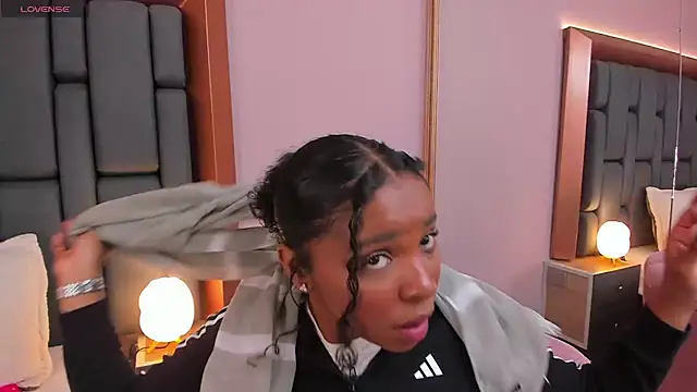 LisaMendez online show from 02/26/26, 04:01