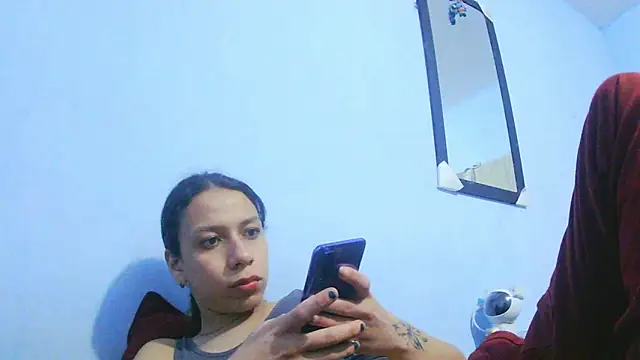 Snapshot of Tania_Gate chatting on 09/15/25, 03:29 Tania Gate online show from 09/15/25, 03:29