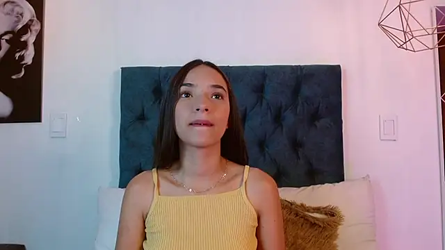 Snapshot of Lilith_Nocturne chatting on 11/19/25, 06:41 Lilith Nocturne online show from 11/19/25, 06:41