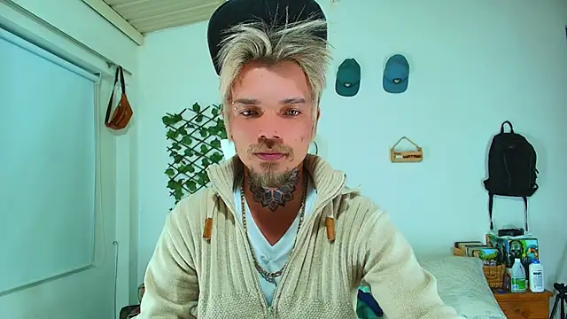 Gold Loyal77 online show from 02/15/26, 05:41