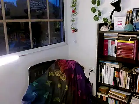 clitia xx online show from 11/27/25, 10:43