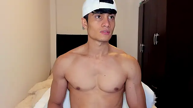 stylish men online show from 09/25/25, 03:51