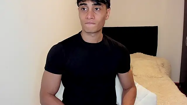 stylish men online show from 09/28/25, 07:32