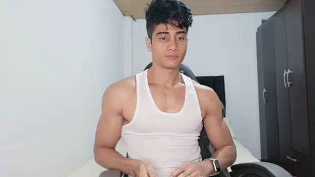 stylish men online show from 10/17/25, 01:24