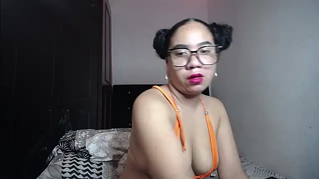 Kristynsmith online show from 09/13/25, 10:32