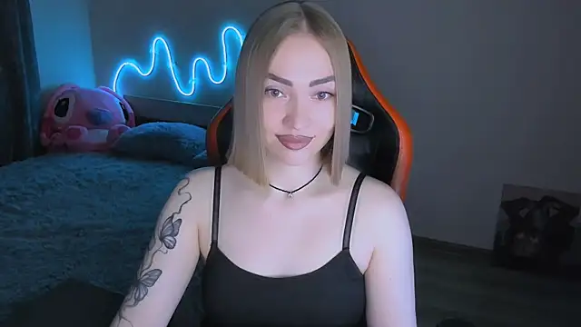 LaraKrein lk online show from 04/06/26, 03:35