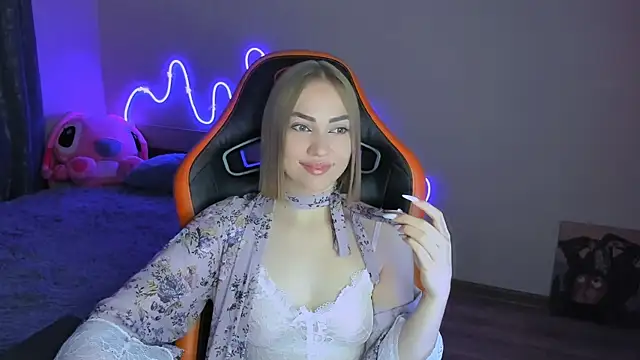 LaraKrein lk online show from 04/11/26, 04:32