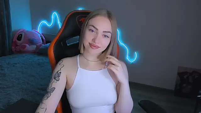 LaraKrein lk online show from 04/04/26, 05:52