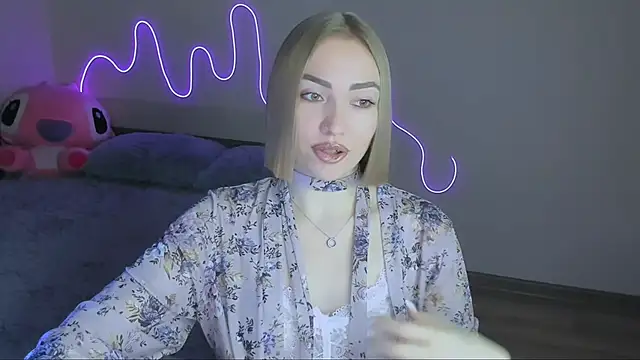 LaraKrein lk online show from 12/04/25, 05:56