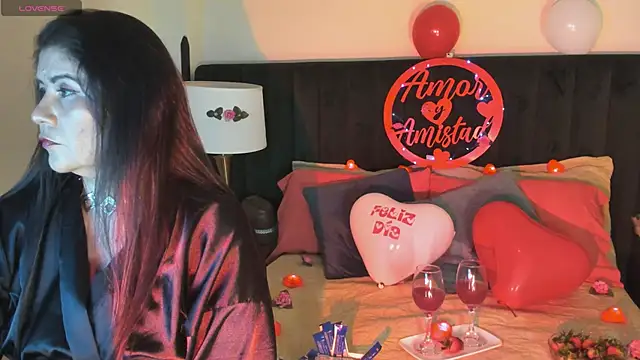 kiraGeiner online show from 09/20/25, 04:45