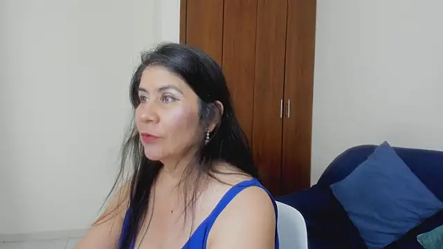 kiraGeiner online show from 06/23/26, 01:03