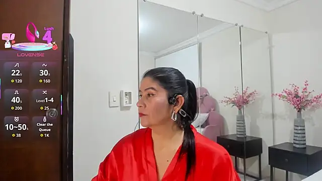 Snapshot of kiraGeiner chatting on 02/10/26, 07:13 kiraGeiner online show from 02/10/26, 07:13