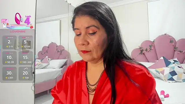 Snapshot of kiraGeiner chatting on 01/31/26, 08:07 kiraGeiner online show from 01/31/26, 08:07