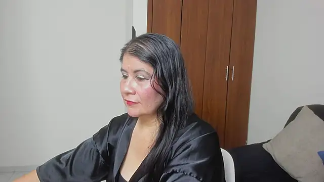 kiraGeiner online show from 05/24/26, 01:05