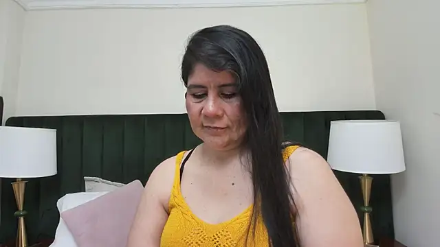 kiraGeiner online show from 09/14/25, 04:57