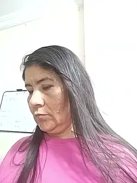 kiraGeiner online show from 09/30/25, 11:00