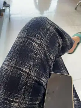 sharon-Hanna online show from 11/30/25, 01:50