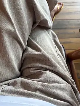 Snapshot of sharon-Hanna chatting on 03/02/26, 07:37 sharon-Hanna online show from 03/02/26, 07:37