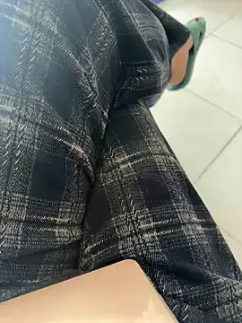 sharon-Hanna online show from 11/06/25, 01:42