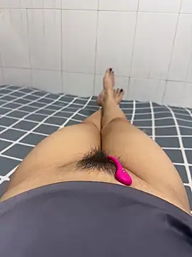 sharon-Hanna online show from 12/05/25, 02:48