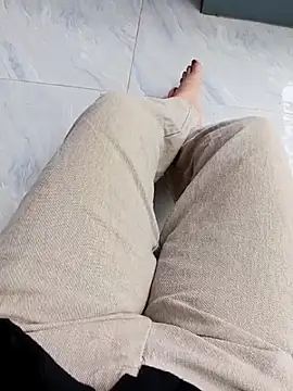 Snapshot of sharon-Hanna chatting on 02/06/26, 06:53 sharon-Hanna online show from 02/06/26, 06:53