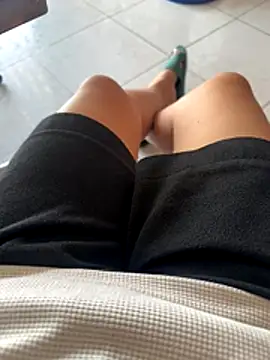 sharon-Hanna online show from 11/19/25, 01:16