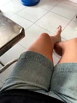 sharon-Hanna online show from 11/07/25, 01:10