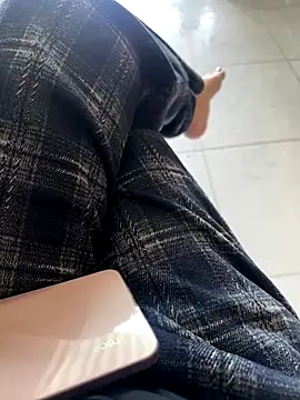 sharon-Hanna online show from 12/01/25, 02:34