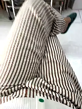 sharon-Hanna online show from 12/03/25, 01:17