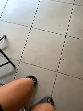 sharon-Hanna online show from 11/29/25, 01:28