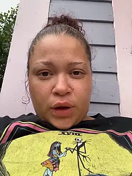 thatgurlred online show from 09/28/25, 11:34