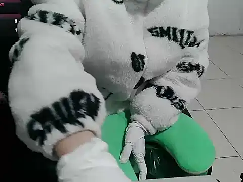 Owe chan online show from 01/06/26, 11:53